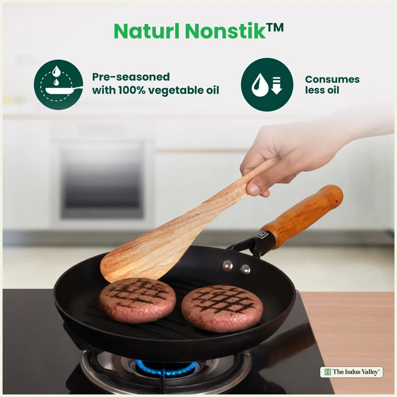Premium CASTrong Cast Iron Grill Pan with Wooden Handle 24.3cm, Pre-seasoned, 100% Pure, Toxin-free, Induction, 1.4kg - Image 6